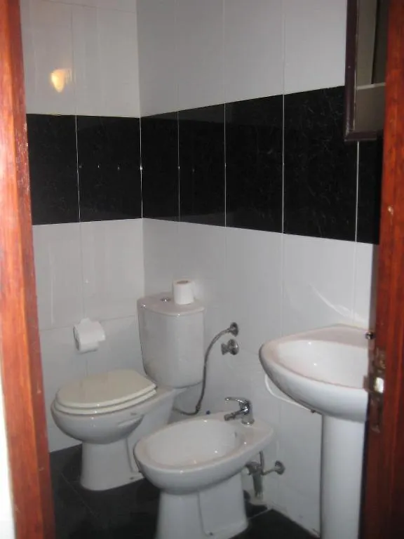 Hostel Avenida Coimbra Hotel